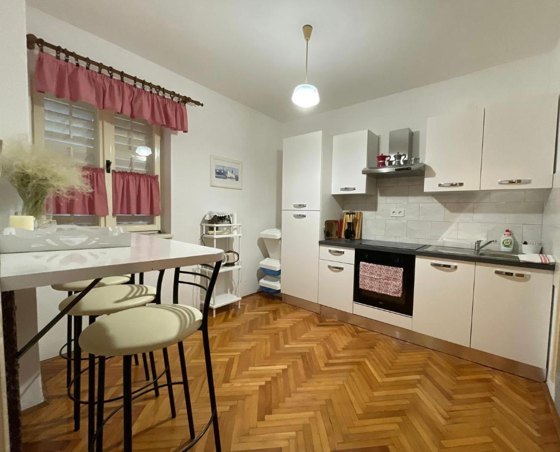 Apartmani Zorica Rab Town Exterior photo