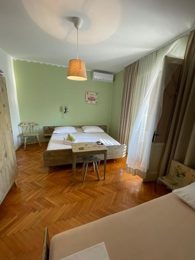 Apartmani Zorica Rab Town Exterior photo