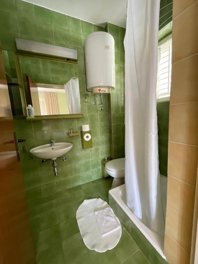 Apartmani Zorica Rab Town Exterior photo